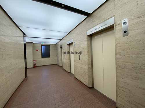 太陽生命難波ビル エントランス2