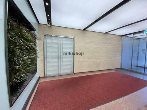 太陽生命難波ビル エントランス3