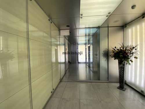 難波日興ビル エントランス3