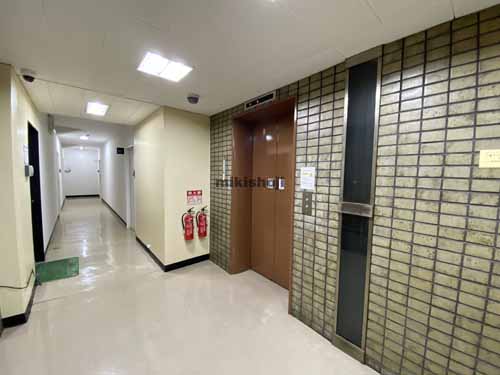 大阪写真会館ビル エントランス5