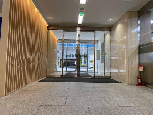 イトーピア新大阪 エントランス4