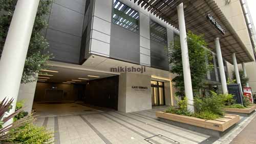ＧＡＴＥ　ＴＥＲＲＡＣＥ　ＳＨＩＮ　ＯＳＡＫＡ エントランス2