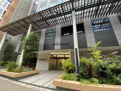 ＧＡＴＥ　ＴＥＲＲＡＣＥ　ＳＨＩＮ　ＯＳＡＫＡ エントランス3