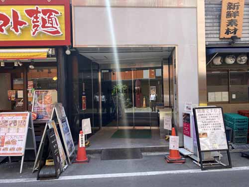 福島ビル エントランス1