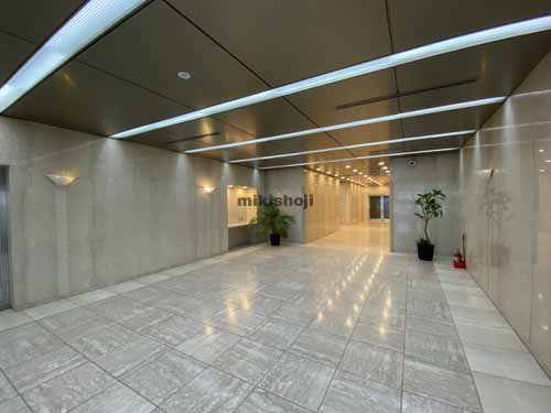 第一火災千里中央ビル エントランス2