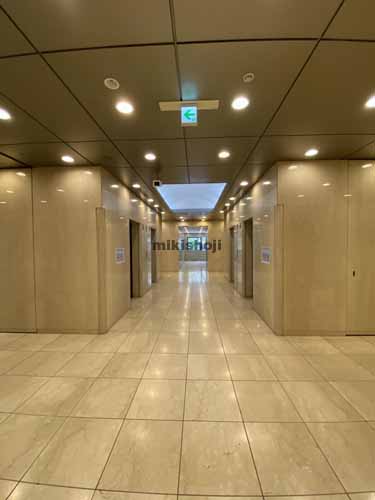 第一火災千里中央ビル エントランス7