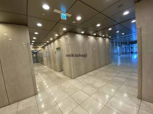 第一火災千里中央ビル エントランス9