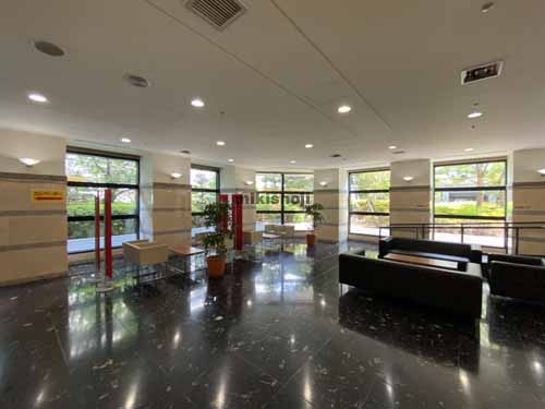 プリオタワー エントランス8