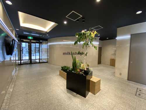 ＥＱＵＵＳ心斎橋 エントランス6