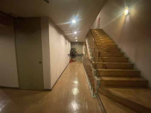 浪速ビル エレベーターホール1