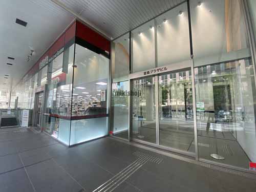 堂島プラザビル エントランス1