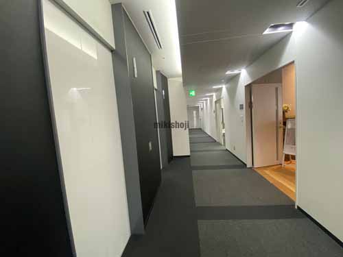 堂島プラザビル エレベーターホール1