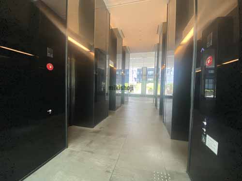 梅田ゲートタワー エントランス5