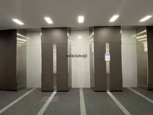 御堂筋本町アーバンビル エレベーターホール1