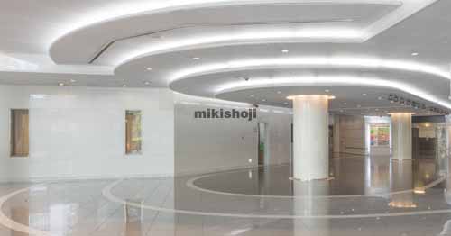 神戸ファッションマート エレベーターホール1