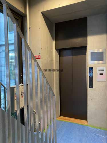 北久宝寺町～博労町のＣＯＮＣＯＭ堺筋本町Ｓｏｕｔｈ エントランス3