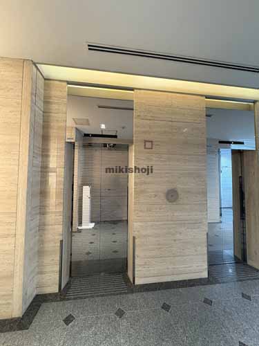 朝日生命博多駅前ビル エレベーターホール1