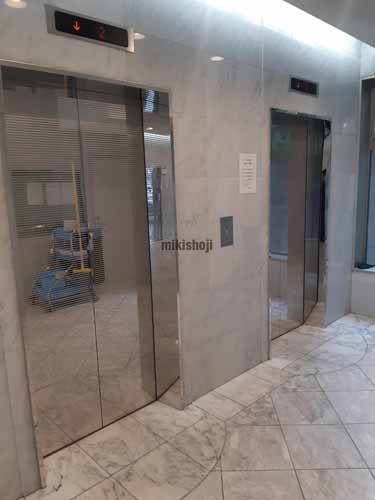 第１４岡部ビル エレベーターホール1