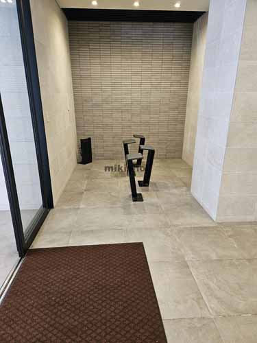 ビーロット大名ビル エントランス1