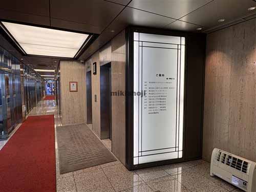 西新宿の第二明宝ビルディング エレベーターホール1