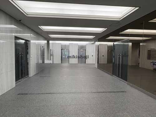 住友生命赤坂ビル エントランス2