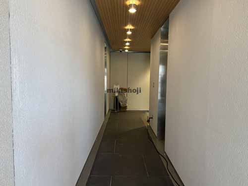 エスラ原宿ビル エントランス2