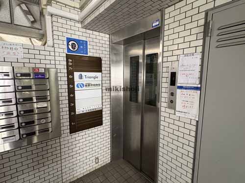 新宿・歌舞伎町のシャンヴィラカテリーナ エレベーターホール1