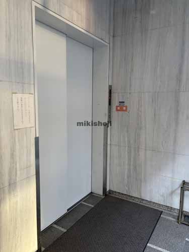 井桁ビル エレベーターホール1
