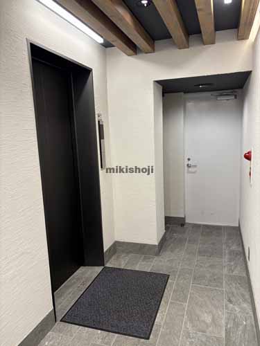 Ｕ　ｂｉｚ　神田千桜 エレベーターホール1