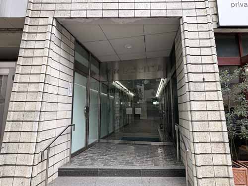 新宿セブンビル エントランス4