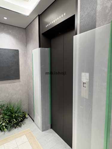 Ｂｉｚ　Ｆｅｅｌ　ＡＫＩＨＡＢＡＲＡ エレベーターホール1