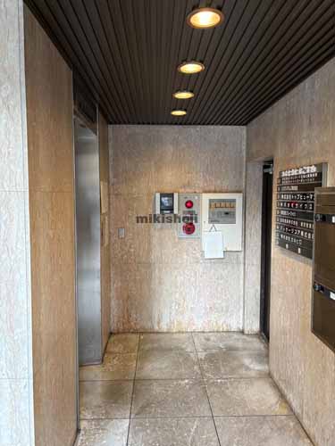 岩本町・神田岩本町のカネヒロビル エレベーターホール1