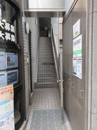 メビウスビル エントランス1