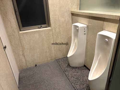 紀尾井町の泉館紀尾井町ビル 水回り2