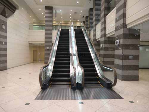 赤坂パークビル エントランス8