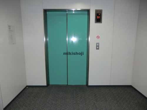 赤坂パークビル エレベーターホール4