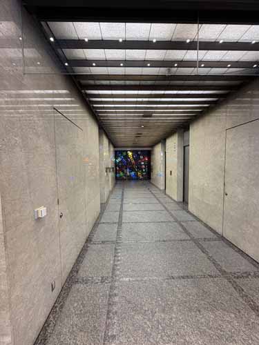 丸の内・大手町のＫＤＤＩ大手町ビル エレベーターホール1
