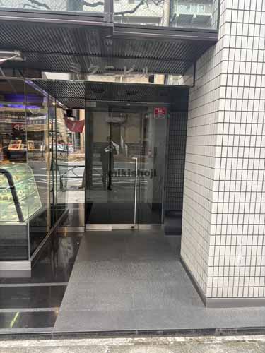 麹町のミクニビル エントランス1