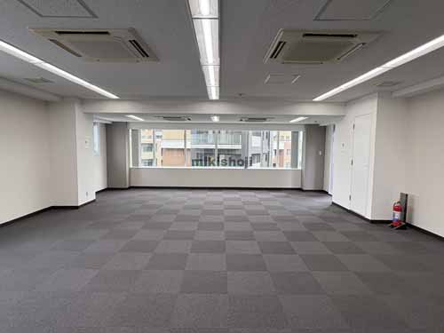ｅｂｉｓｕ４２２ 貸室内2