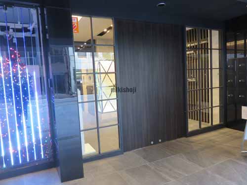 八重洲桜川ビル エントランス2