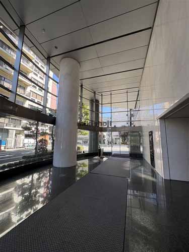 住友不動産六甲ビル エントランス1