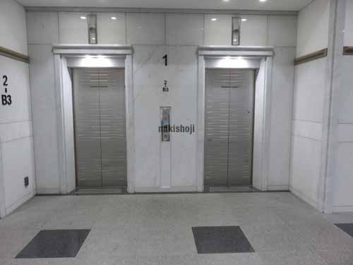 青海フロンティアビル エレベーターホール4