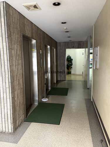 リアライズ岩本町 エレベーターホール1