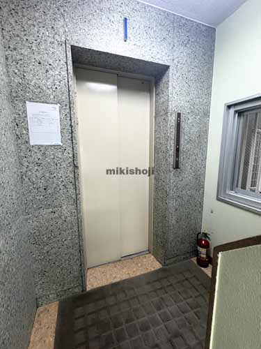 神田錦町・一ツ橋のＨＫパークビル エレベーターホール2