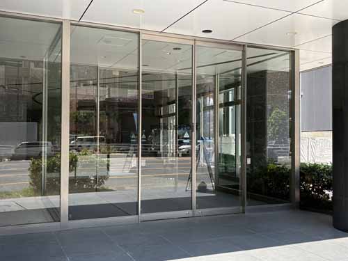 グランファースト芝大門 エントランス3