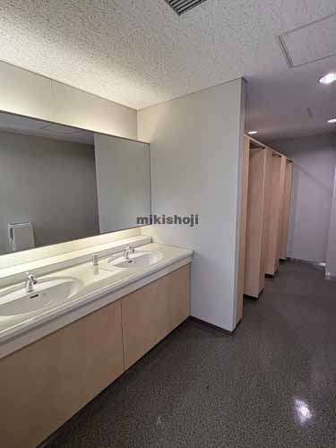 日本橋室町のクアトロ室町ビル 水回り1
