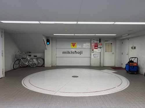 日本橋室町のクアトロ室町ビル 付帯設備1