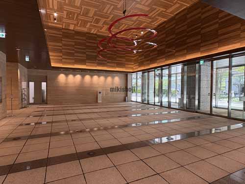 平河町森タワー エントランス2