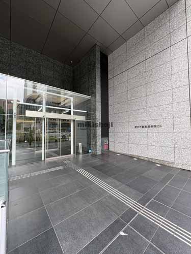 西新宿の野村不動産西新宿ビル エントランス1