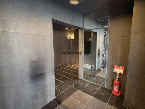 トラッドビル エントランス1